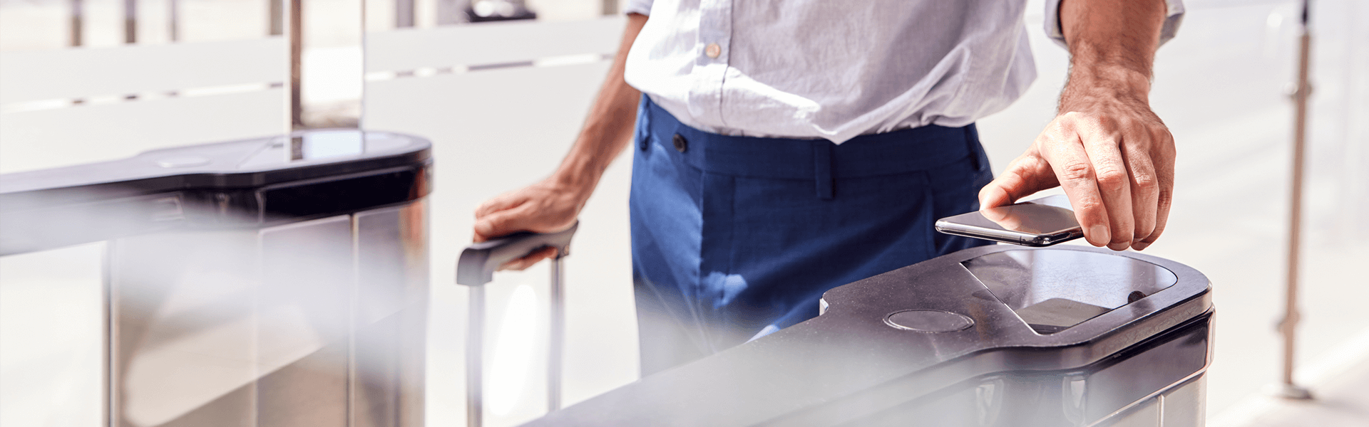 智慧通道閘機(jī)助力福州地鐵秒級(jí)通行			