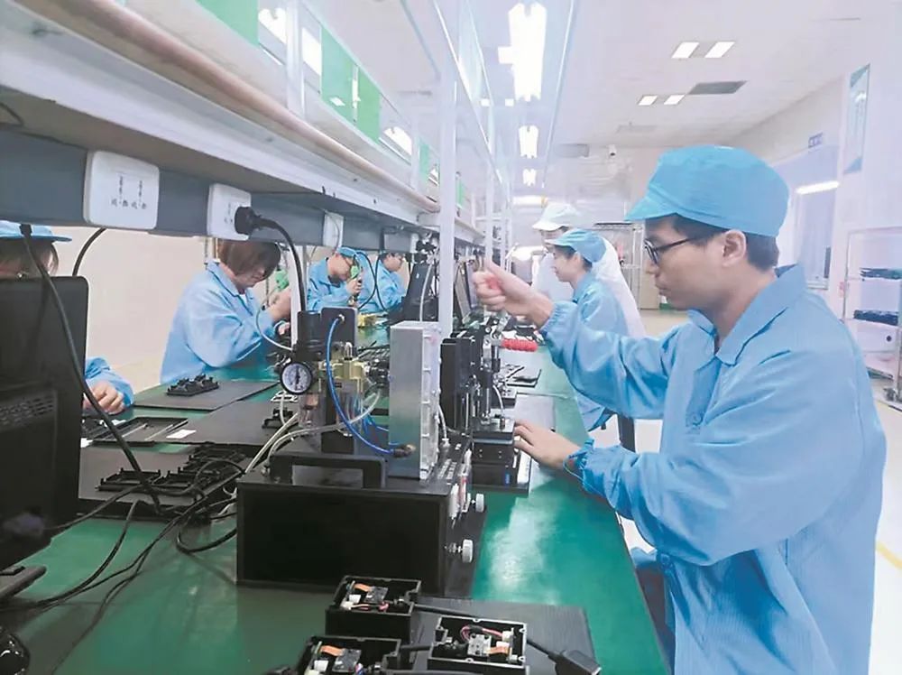 《福建日?qǐng)?bào)》——新大陸自動(dòng)識(shí)別公司：“獨(dú)步”信息識(shí)別領(lǐng)域 賦能工業(yè)智造